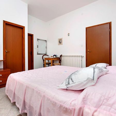 Vila Dolores Rovinj Exterior foto