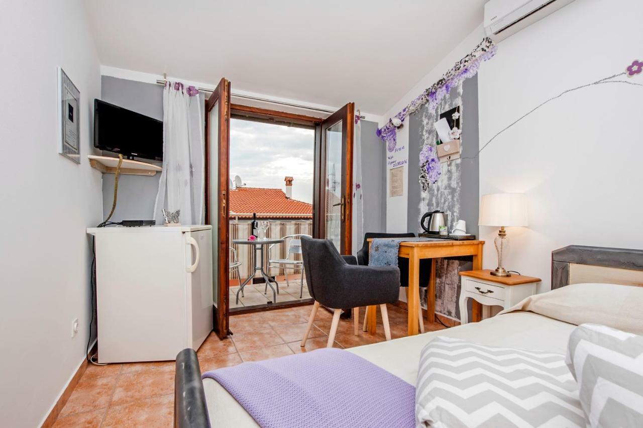 Vila Dolores Rovinj Exterior foto