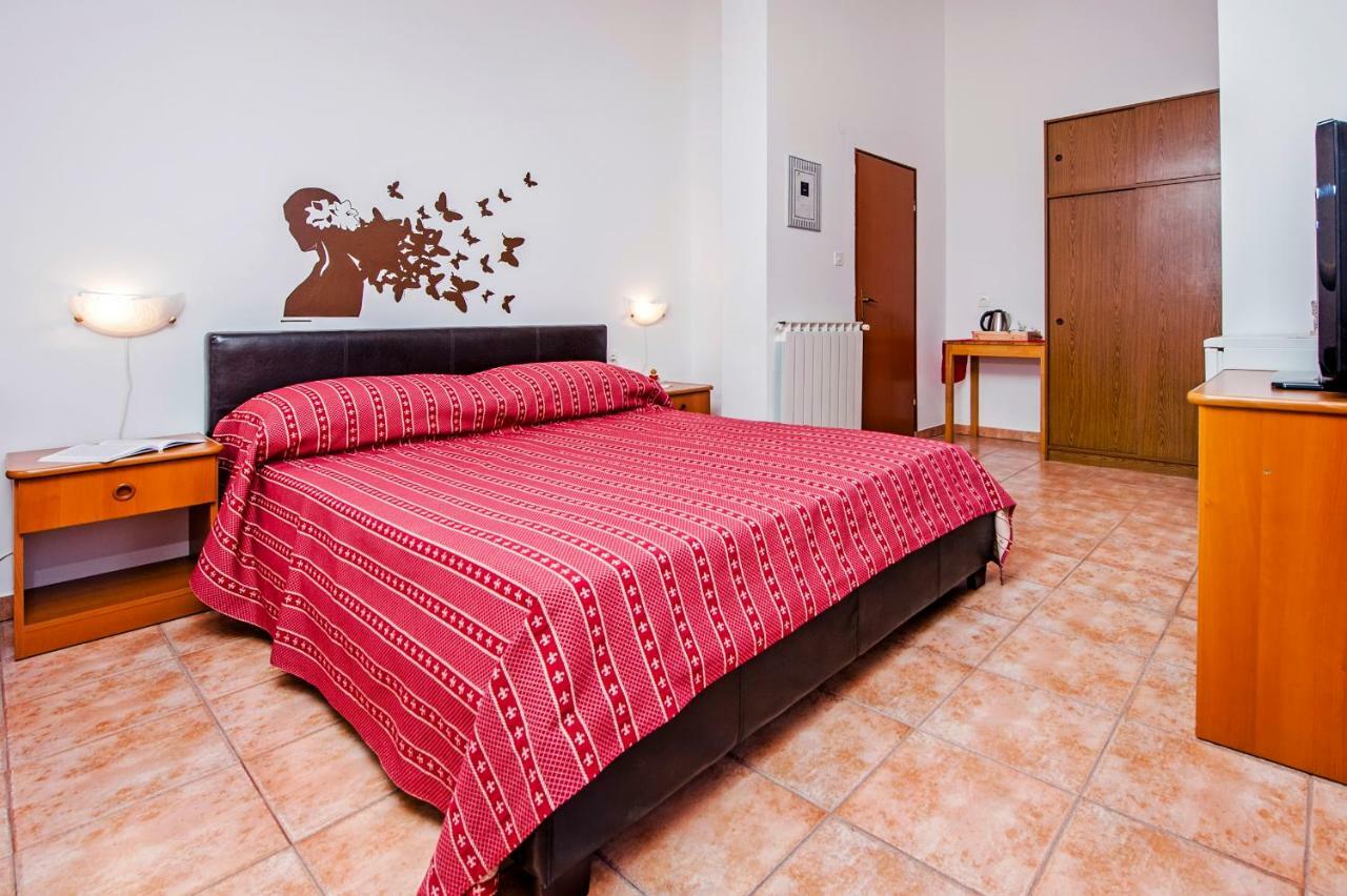 Vila Dolores Rovinj Exterior foto