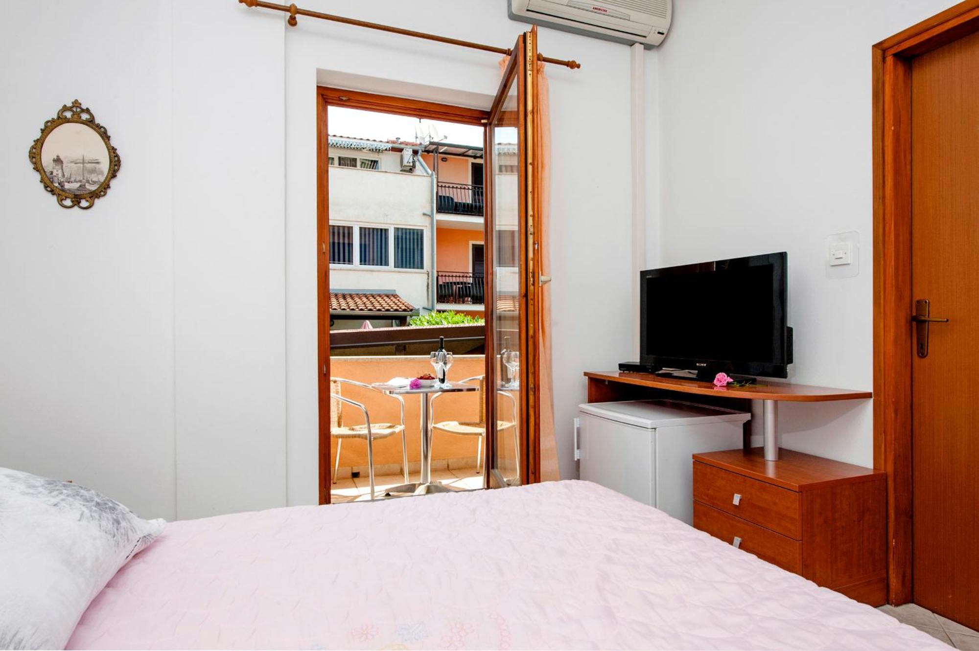 Vila Dolores Rovinj Exterior foto
