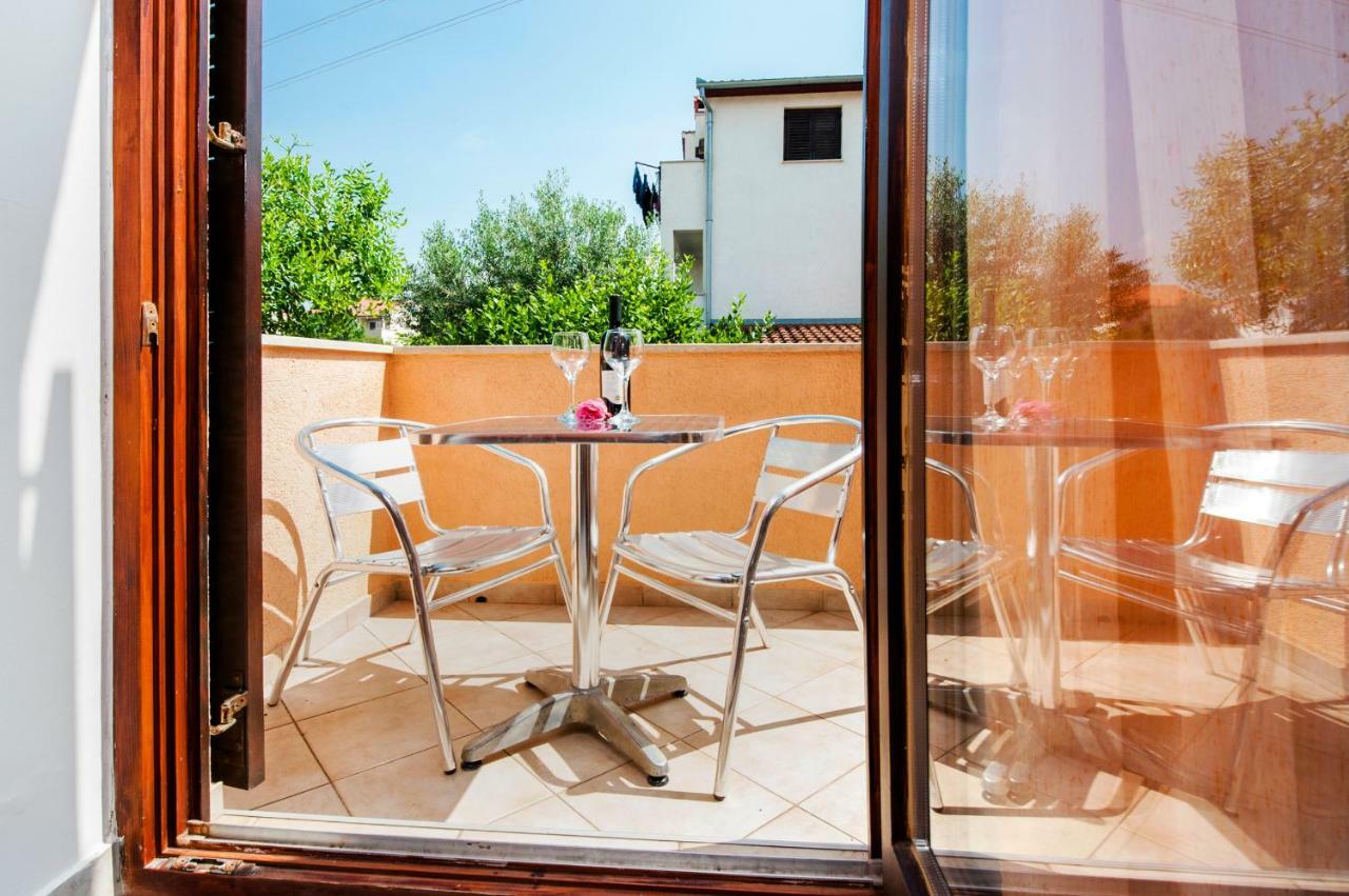 Vila Dolores Rovinj Exterior foto