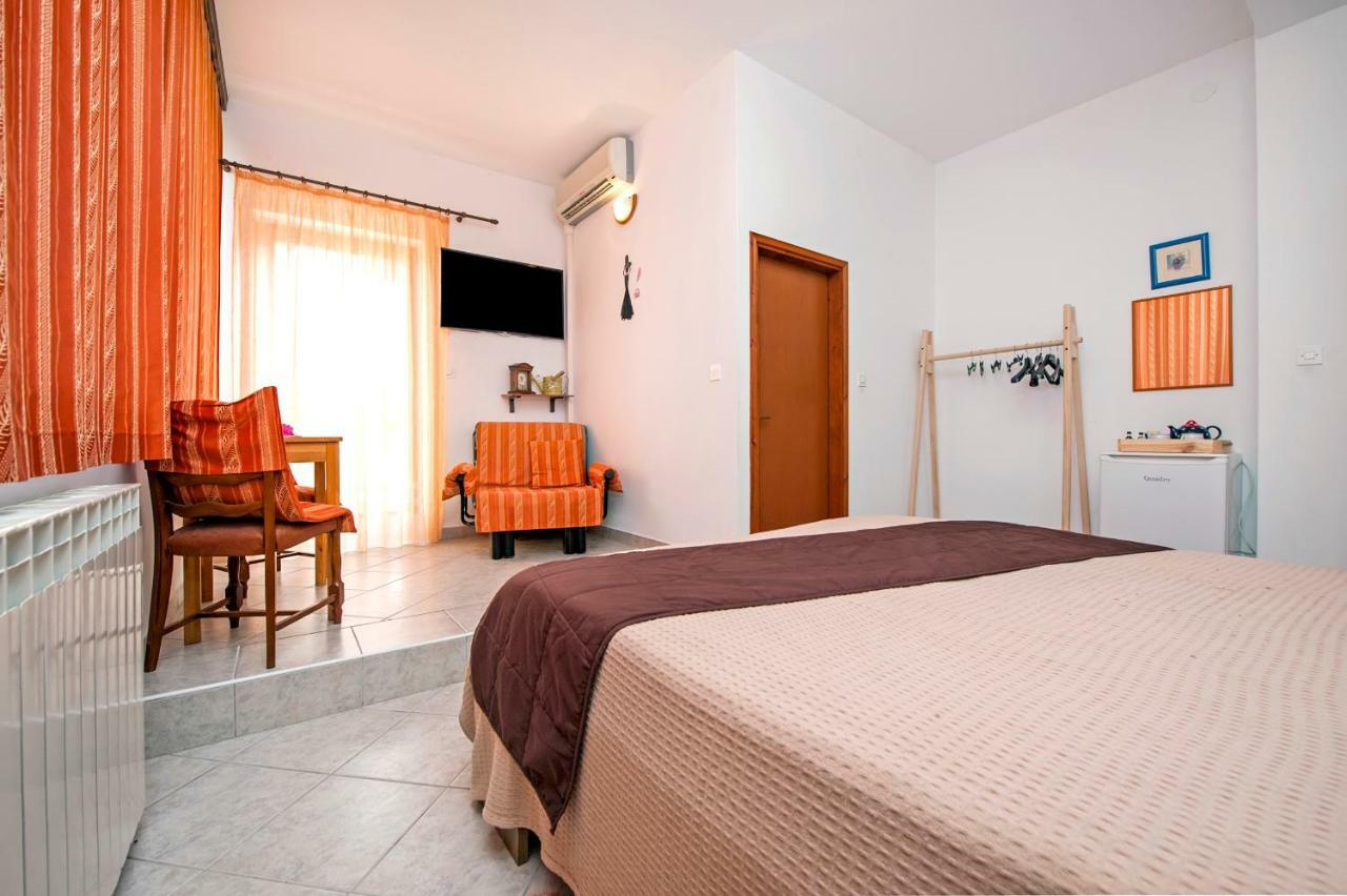 Vila Dolores Rovinj Exterior foto